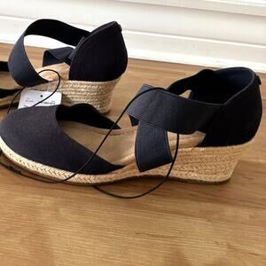 NEW St. John's Bay $70 Navy Wedge Espadrille Summer Shoes Size 8 Medium